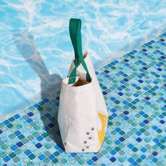 Starbucks Hong Kong Shiba Canvas Bag with 3 Metal Pin Set - Picture 4 of 11